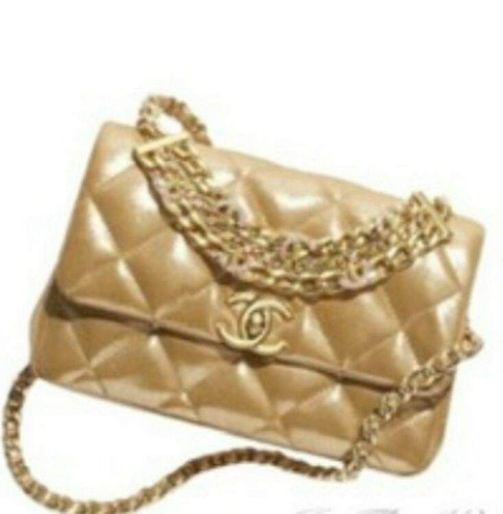 マトラッセ（ブランドバッグ）の商品画像 - 査定依頼日：2025年11月15日 - 最高査定価格：600,000円