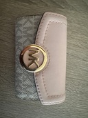 マイケルコース　キーケース（ブランド財布・小物）の商品画像 - 査定依頼日：2025年6月17日 - 最高査定価格：3,000円