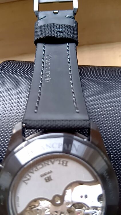 ブランパンフィフティーファゾムバチスカーフグリーン　クロノ（高級時計）の商品画像 - 査定依頼日：2025年10月14日 - 最高査定価格：1,400,000円