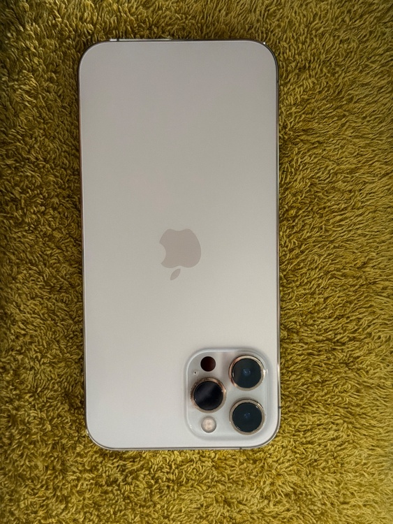iPhone 12 Pro Max 512GB au（スマホ）の商品画像 - 査定依頼日：2026年4月20日 - 最高査定価格：45,000円