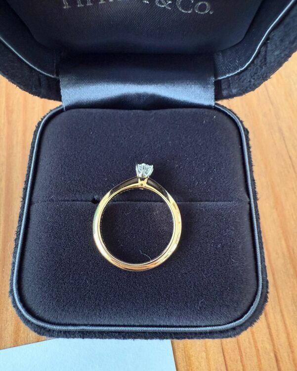 ティファニー　セッティング　リング　165-11 35888977（金・貴金属）の商品画像 - 査定依頼日：2025年7月17日 - 最高査定価格：300,000円