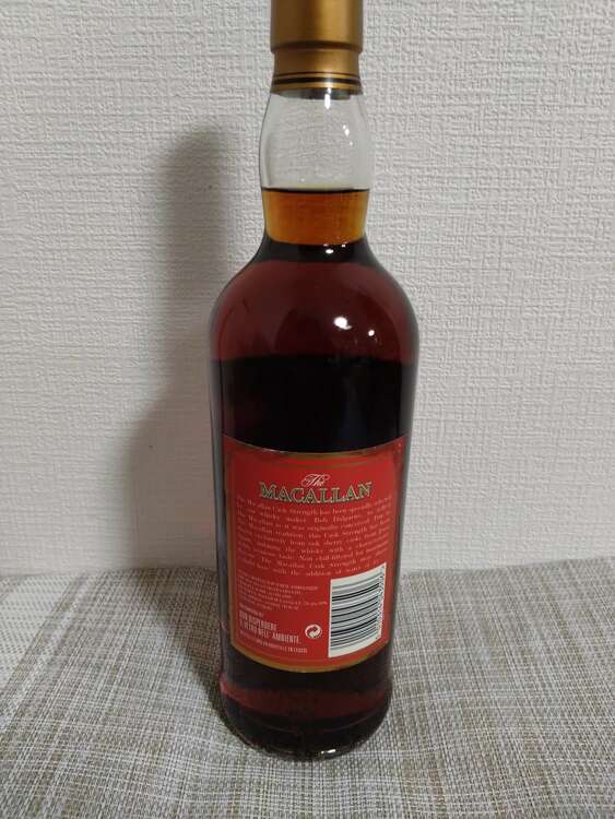 マッカラン　カスクストレングス（お酒）の商品画像 - 査定依頼日：2025年4月11日 - 最高査定価格：310,000円