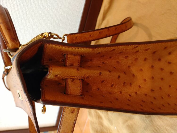 オーストリッチケリーバッグ（ブランドバッグ）の商品画像 - 査定依頼日：2025年8月7日 - 最高査定価格：2,000,000円