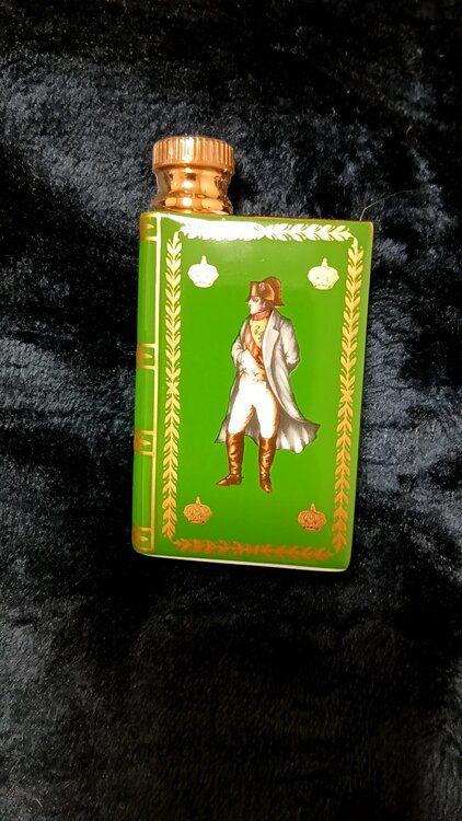 ブランデー カミュ （お酒）の商品画像 - 査定依頼日：2026年3月9日 - 最高査定価格：50円