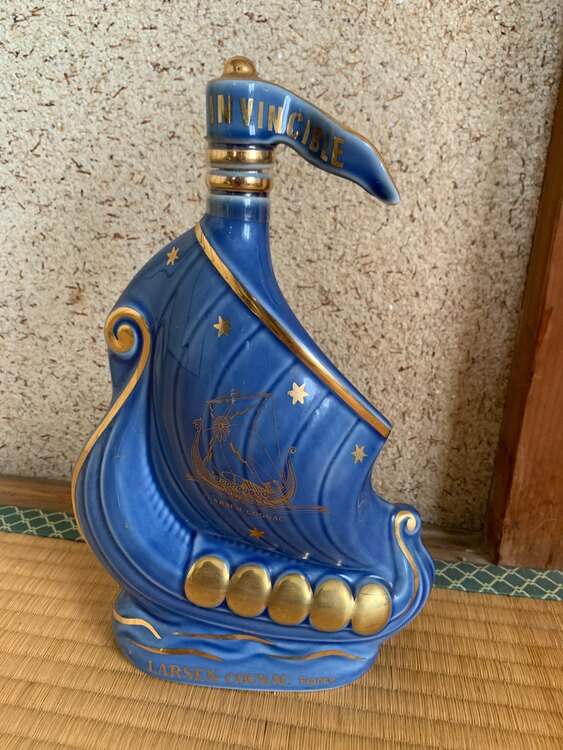 ブランデー ラーセン （お酒）の商品画像 - 査定依頼日：2025年1月5日 - 最高査定価格：2,000円