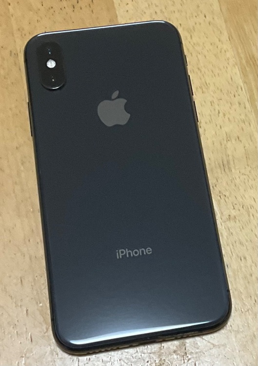 iPhone Xs モデル:MTAW2J/A（スマホ）の商品画像 - 査定依頼日：2025年7月4日 - 最高査定価格：15,000円