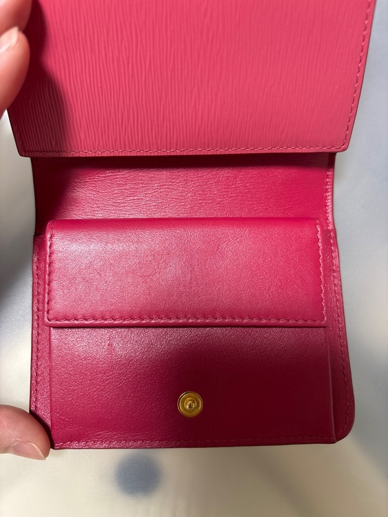 プラダ  （ブランドバッグ）の商品画像 - 査定依頼日：2026年1月11日 - 最高査定価格：20,000円