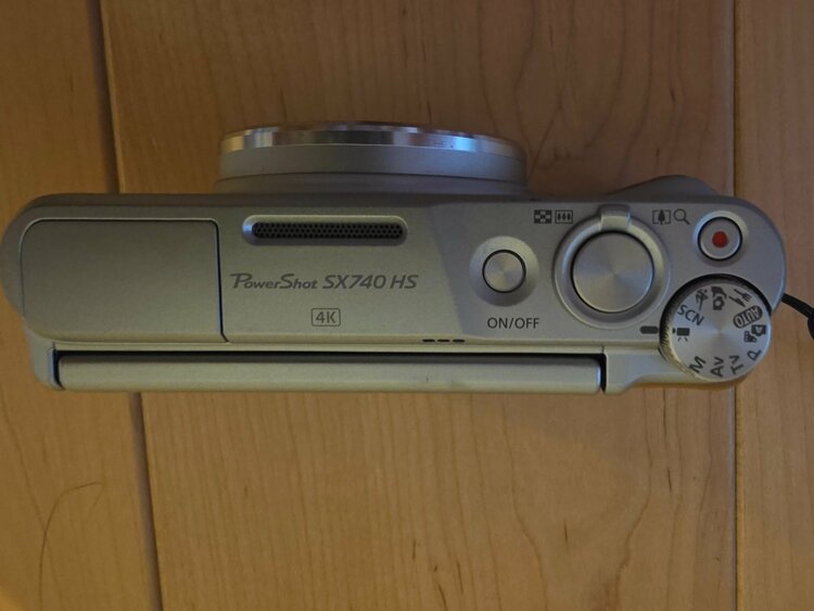 PowerShot sx740HS（カメラ）の商品画像 - 査定依頼日：2026年5月9日 - 最高査定価格：50,100円