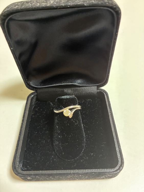 グッチ  （ブランドバッグ）の商品画像 - 査定依頼日：2026年2月25日 - 最高査定価格：15,000円