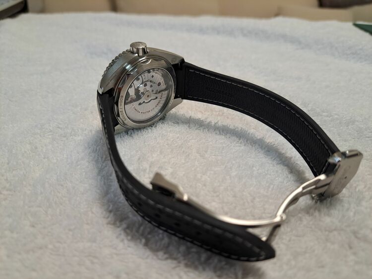 オメガ シーマスター  プラネットオーシャン 600M（高級時計）の商品画像 - 査定依頼日：2025年9月26日 - 最高査定価格：540,000円