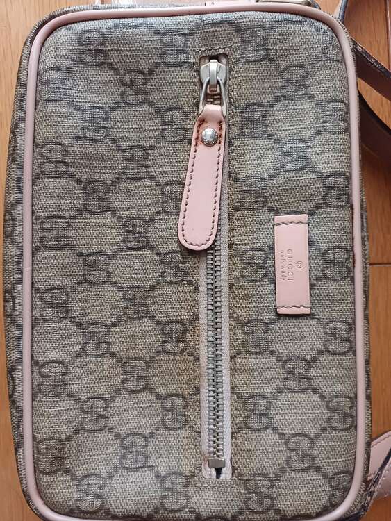 グッチ GUCCI GG柄 ショルダーバッグ GGスプリーム ショルダーバッグ （ブランドバッグ）の商品画像 - 査定依頼日：2025年4月22日 - 最高査定価格：35,000円