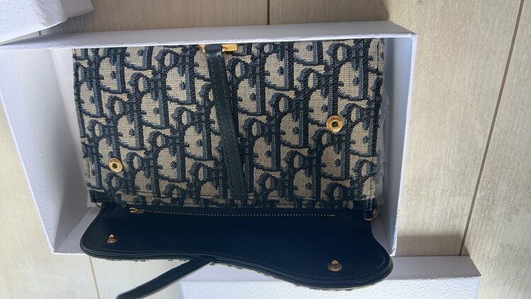 オブリークジャガード（ブランドバッグ）の商品画像 - 査定依頼日：2025年3月22日 - 最高査定価格：140,000円