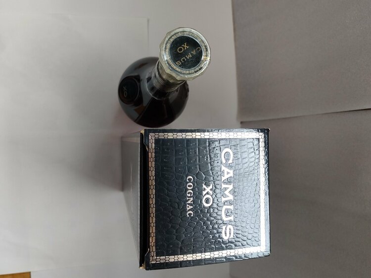 CAMUS XO COGNAC（お酒）の商品画像 - 査定依頼日：2026年10月7日 - 最高査定価格：3,000円