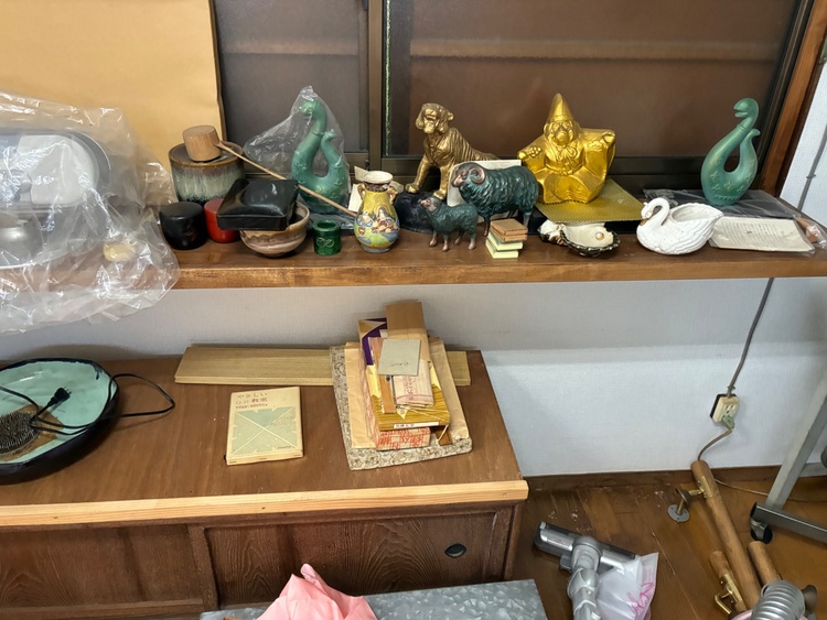 不明（美術品・骨董品）の商品画像 - 査定依頼日：2026年4月19日 - 最高査定価格：2,000円