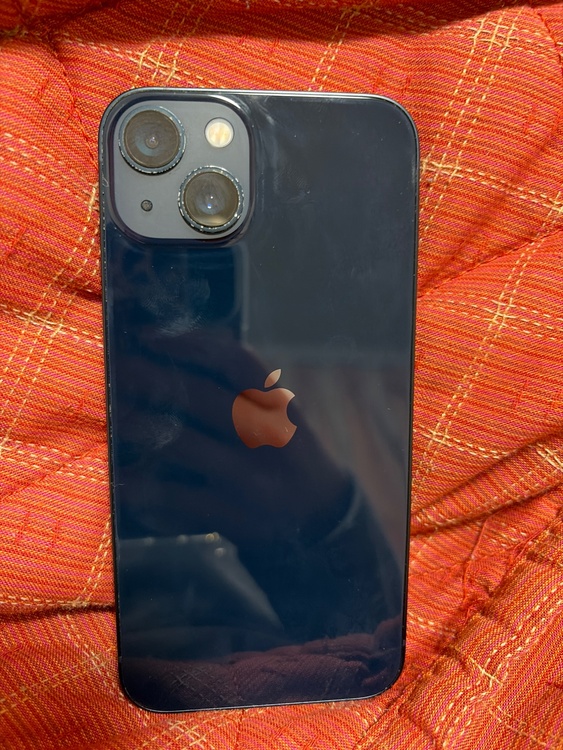 iPhone 13 128GB au（スマホ）の商品画像 - 査定依頼日：2026年1月10日 - 最高査定価格：33,000円