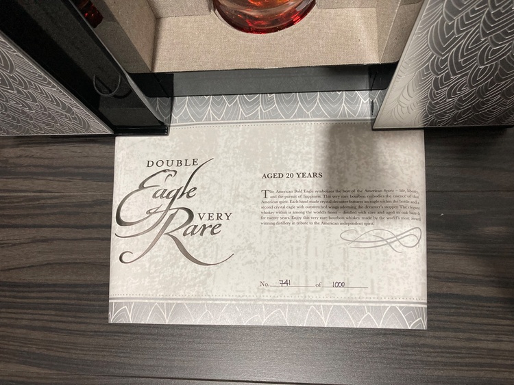 ダブルイーグルベリーレア20年（お酒）の商品画像 - 査定依頼日：2026年6月8日 - 最高査定価格：500,000円
