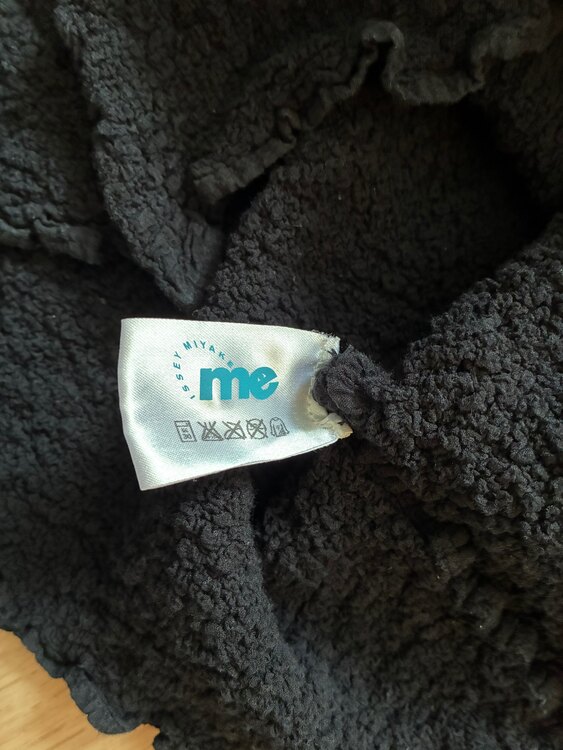 me カリフラワー　カーディガン（古着・ファッション）の商品画像 - 査定依頼日：2025年5月26日 - 最高査定価格：2,000円