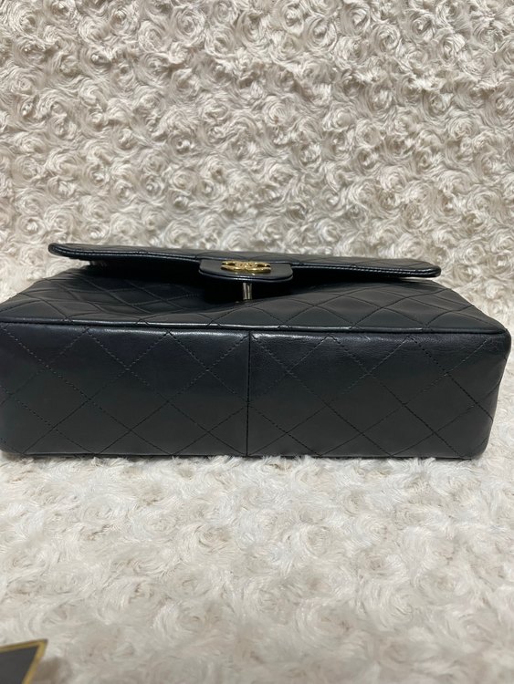 WフラップWチェーン（ブランドバッグ）の商品画像 - 査定依頼日：2023年4月2日