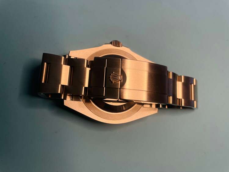 ロレックス エアキング 12690（高級時計）の商品画像 - 査定依頼日：2025年4月5日 - 最高査定価格：1,200,000円