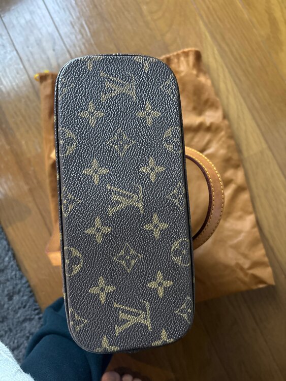 ルイヴィトン モノグラム （ブランドバッグ）の商品画像 - 査定依頼日：2025年2月19日 - 最高査定価格：105,000円