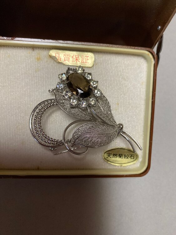 ブローチ（宝石）の商品画像 - 査定依頼日：2025年4月26日