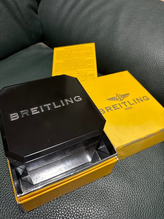 ブライトリング ナビタイマー A153gftn（高級時計）の商品画像 - 査定依頼日：2025年2月6日 - 最高査定価格：500,000円