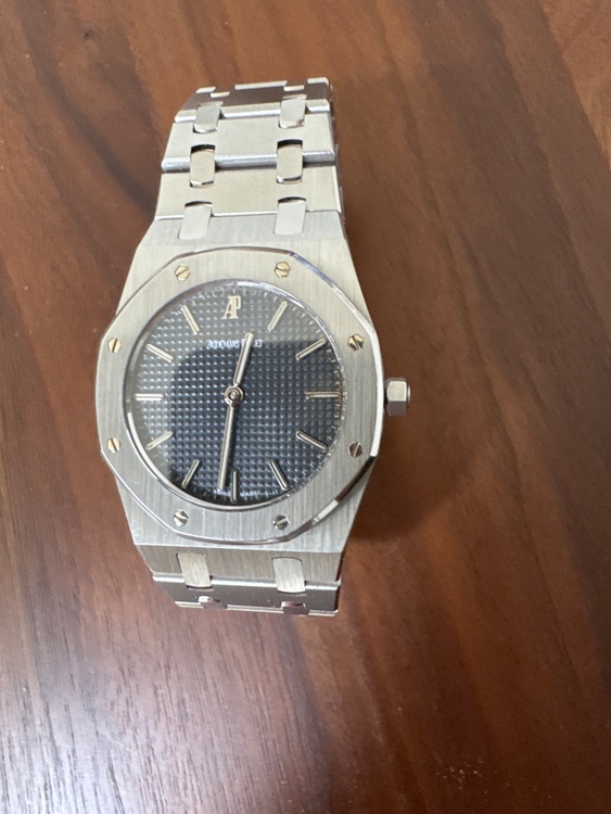 オーデマピゲ ロイヤルオーク ref.3745 （高級時計）の商品画像 - 査定依頼日：2026年2月19日 - 最高査定価格：3,500,000円