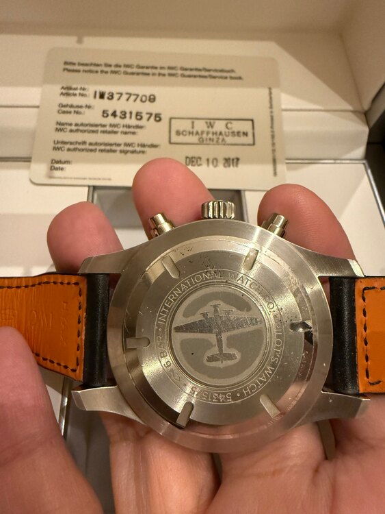 IWC パイロットウォッチ IW37770（高級時計）の商品画像 - 査定依頼日：2025年3月23日 - 最高査定価格：440,000円