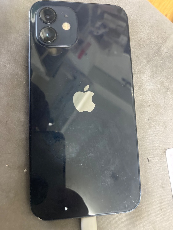 iPhone iPhone 12 64GB SIMフリー（スマホ）の商品画像 - 査定依頼日：2026年8月16日 - 最高査定価格：23,000円