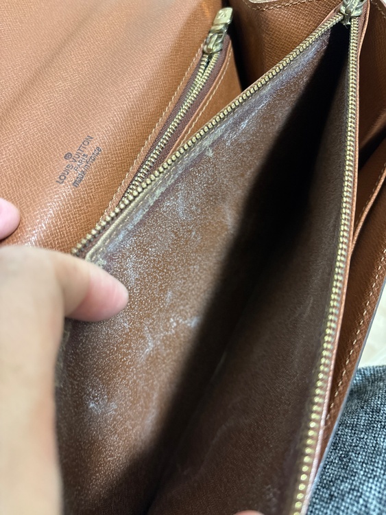 わかりません。（ブランドバッグ）の商品画像 - 査定依頼日：2025年12月18日 - 最高査定価格：55,000円