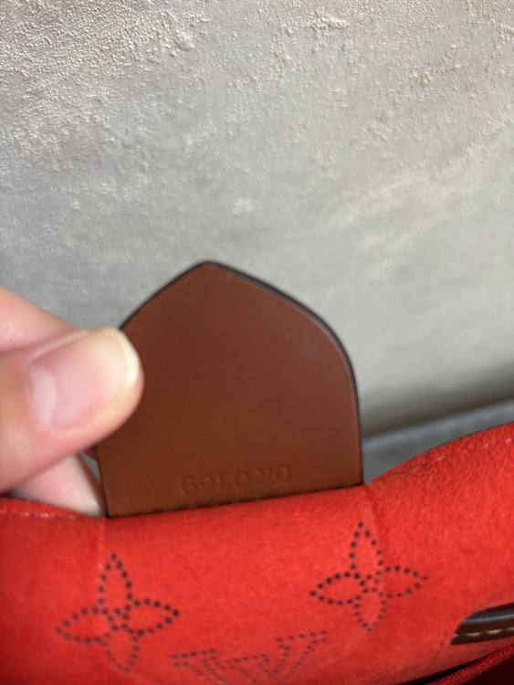 ジロラッタ　モノグラム　マヒナ　M53154（ブランドバッグ）の商品画像 - 査定依頼日：2026年2月24日 - 最高査定価格：250,000円