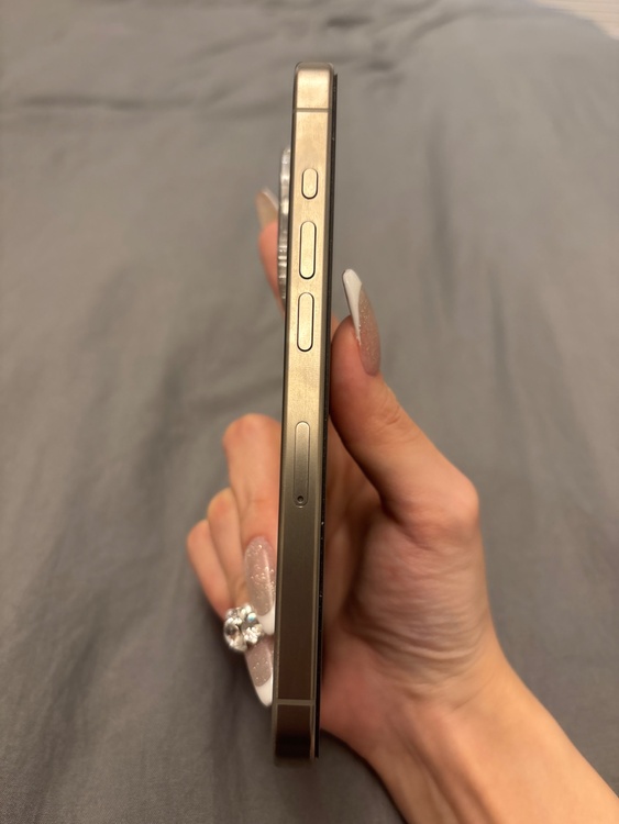 iPhone15 pro 512GB（スマホ）の商品画像 - 査定依頼日：2026年6月24日 - 最高査定価格：91,000円