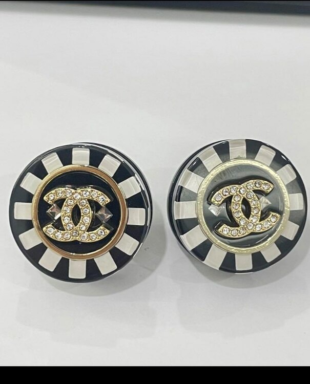 シャネル　ピアス（ブランド財布・小物）の商品画像 - 査定依頼日：2025年4月10日 - 最高査定価格：25,000円