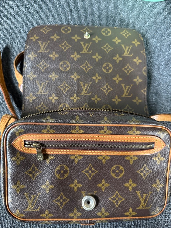 ルイヴィトン モノグラム （ブランドバッグ）の商品画像 - 査定依頼日：2025年10月7日 - 最高査定価格：30,000円