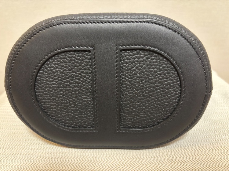 インザループ18（ブランドバッグ）の商品画像 - 査定依頼日：2026年1月15日 - 最高査定価格：100,000円