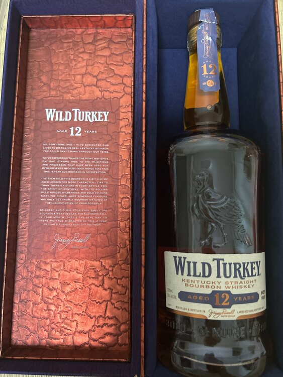 ウイスキー ワイルドターキー （お酒）の商品画像 - 査定依頼日：2025年4月21日 - 最高査定価格：6,000円