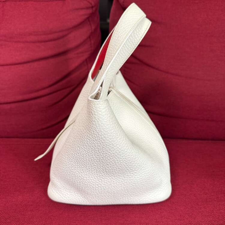 ピコタンPM ホワイト×ルージュ（ブランドバッグ）の商品画像 - 査定依頼日：2025年4月10日 - 最高査定価格：250,000円