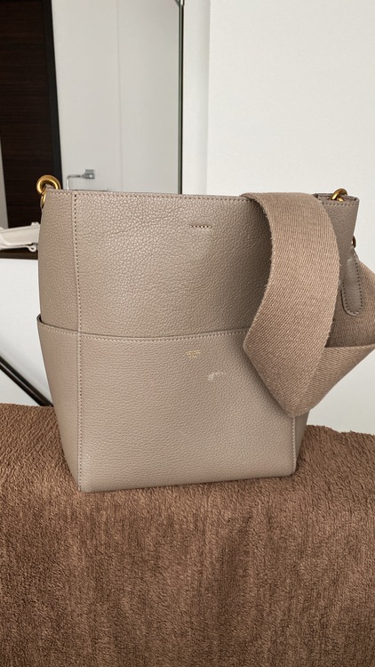 サングルバケット スモールショルダー（ブランドバッグ）の商品画像 - 査定依頼日：2022年7月9日 - 最高査定価格：120,000円