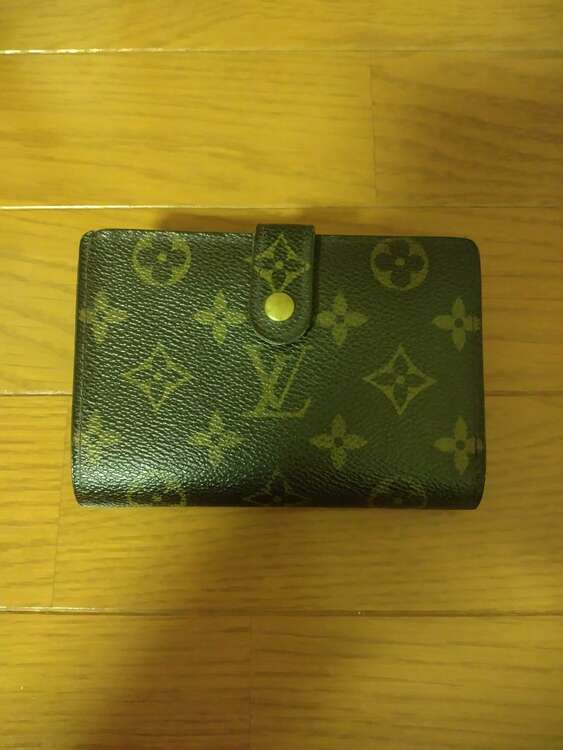 財布（ブランド財布・小物）の商品画像 - 査定依頼日：2025年3月29日 - 最高査定価格：6,000円