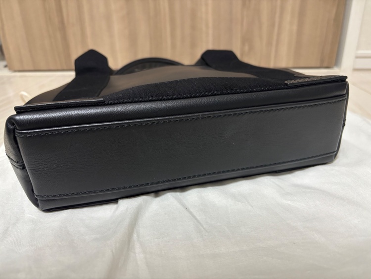 バレンシアガ  （ブランドバッグ）の商品画像 - 査定依頼日：2026年4月8日 - 最高査定価格：45,000円