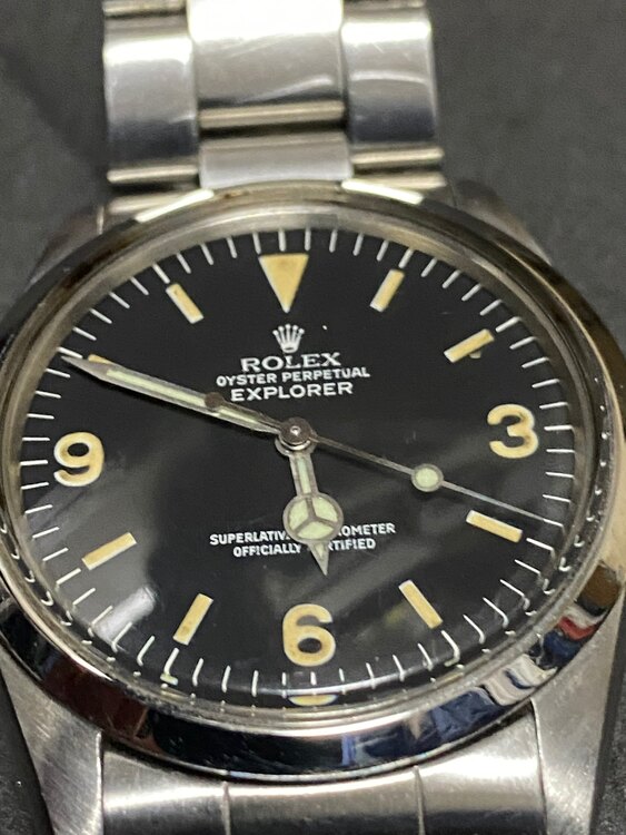 ロレックス エクスプローラー 101（高級時計）の商品画像 - 査定依頼日：2024年12月22日 - 最高査定価格：2,000,000円