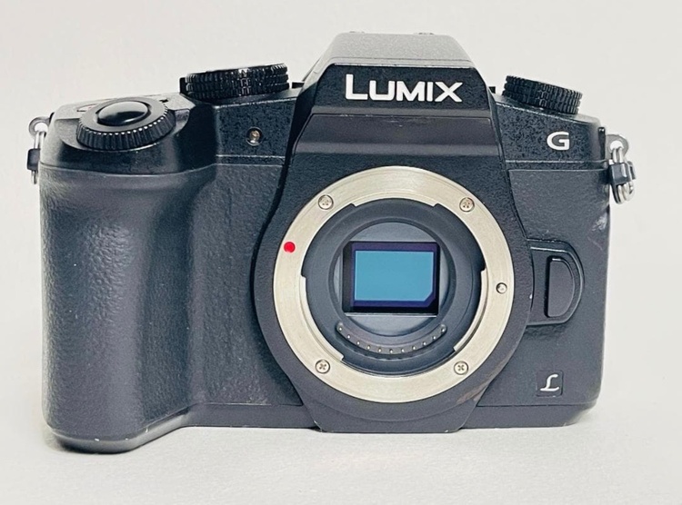 PANASONIC LUMIX DMC-G8 ボディ（カメラ）の商品画像 - 査定依頼日：2026年5月23日 - 最高査定価格：23,100円