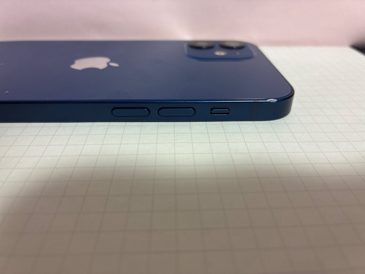 iPhone 12 128GB SIMフリー（スマホ）の商品画像 - 査定依頼日：2026年2月27日 - 最高査定価格：27,000円