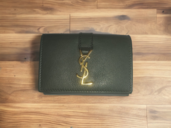 459880（ブランド財布・小物）の商品画像 - 査定依頼日：2025年3月20日 - 最高査定価格：30,000円