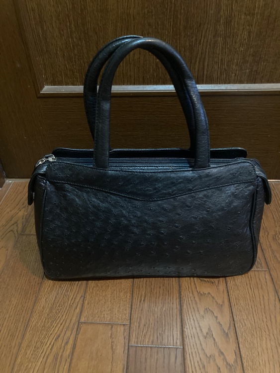 オーストリッチバック　（ブランドバッグ）の商品画像 - 査定依頼日：2025年12月14日 - 最高査定価格：5,000円