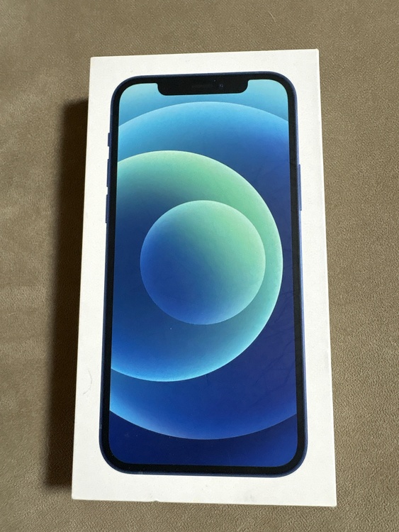iPhone iPhone 12 128GB au（スマホ）の商品画像 - 査定依頼日：2026年9月29日 - 最高査定価格：23,000円