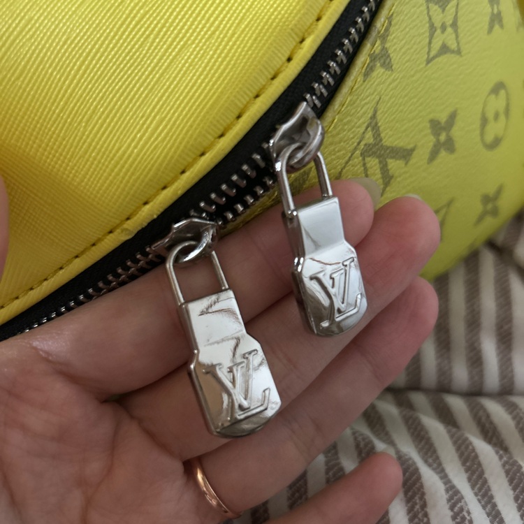 ルイヴィトン タイガ （ブランドバッグ）の商品画像 - 査定依頼日：2025年11月25日 - 最高査定価格：100,000円