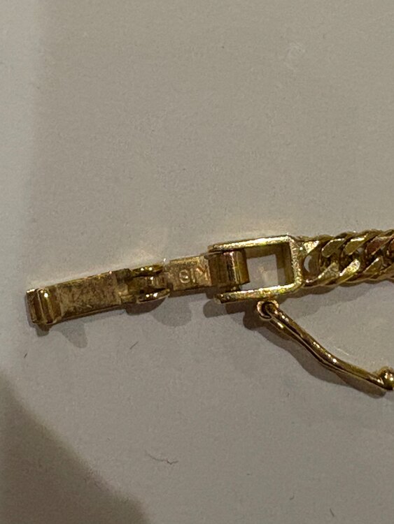 ネックレス（金・貴金属）の商品画像 - 査定依頼日：2025年4月1日 - 最高査定価格：147,000円