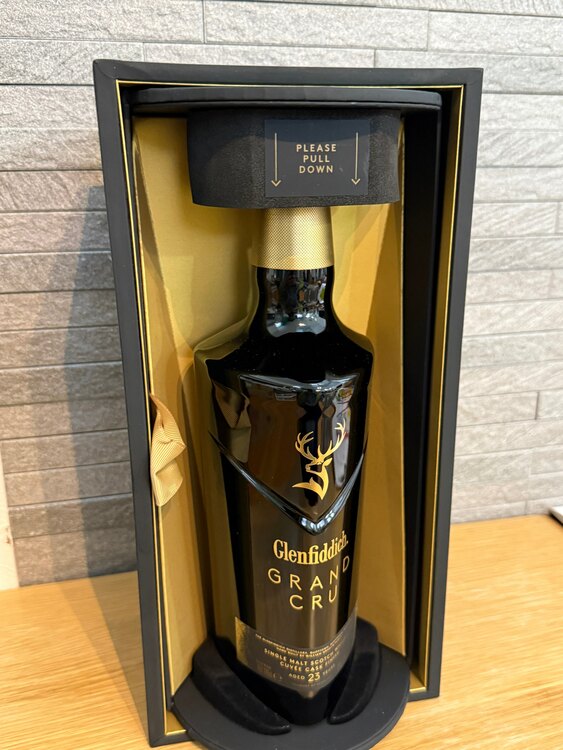 grand cru 23年（お酒）の商品画像 - 査定依頼日：2025年3月3日 - 最高査定価格：22,000円
