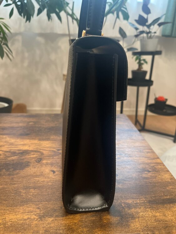 ルイヴィトン エピ （ブランドバッグ）の商品画像 - 査定依頼日：2025年4月2日 - 最高査定価格：50,000円